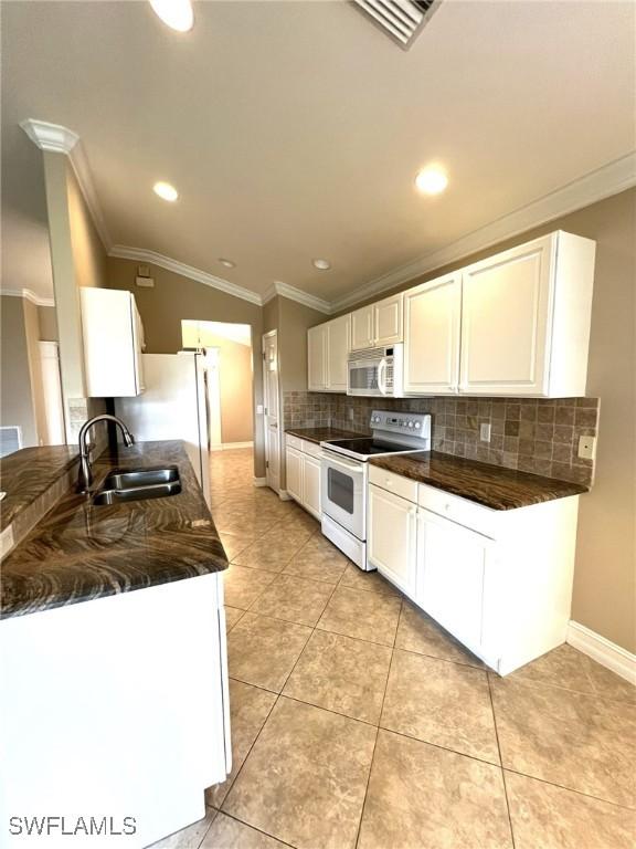 10022 Horse Creek Rd, Fort Myers, FL 33913 - photo 8