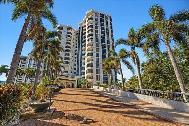 6075 Pelican Bay Blvd Unit 202, Naples, FL 34108 - photo 28