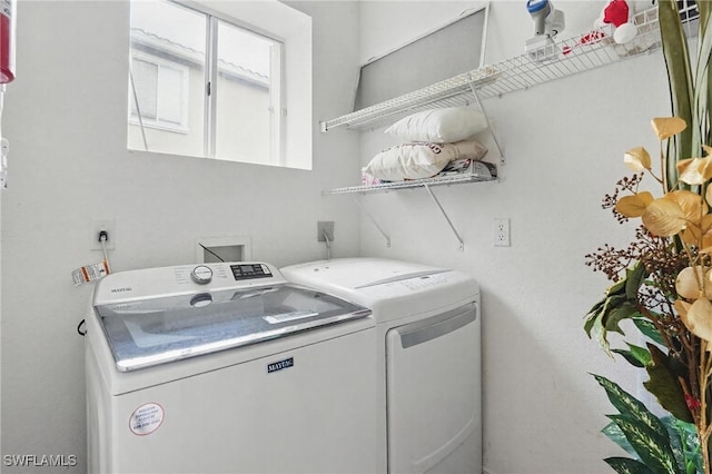 10020 Ravello Blvd, Fort Myers, FL 33905 - laundry room with washing machine and dryer