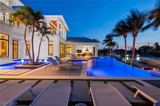 1779 Crayton Rd, Naples, FL 34102 - photo 5