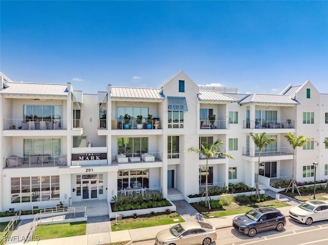 201 8th St S Unit 103, Naples, FL 34102 - photo 1