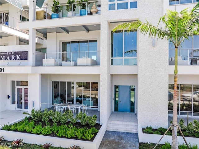 201 8th St S Unit 103, Naples, FL 34102 - photo 2