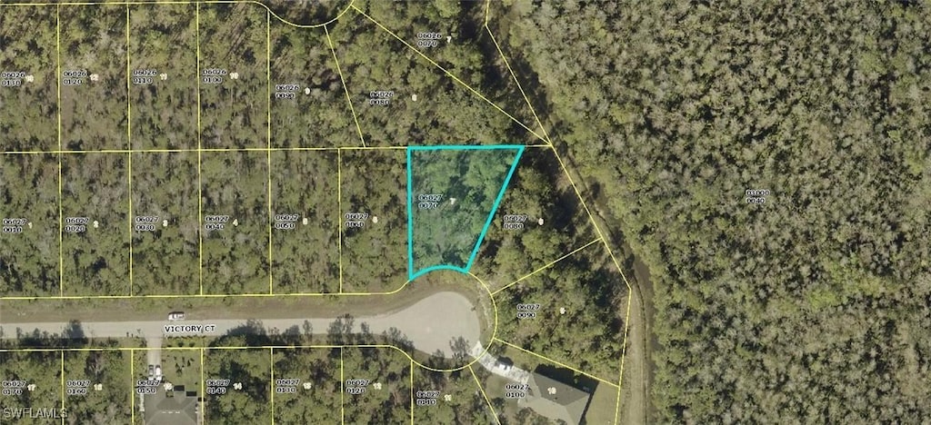 176 Victory Ct, Lehigh Acres, FL 33972