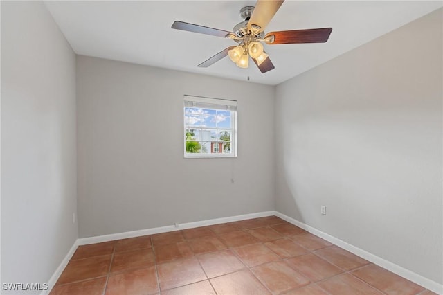3018 Sunset Rd, Fort Myers, FL 33901 - unfurnished room with light tile patterned floors and a ceiling fan