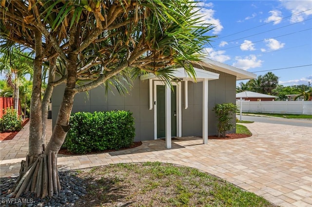 3018 Sunset Rd, Fort Myers, FL 33901 - view of exterior entry