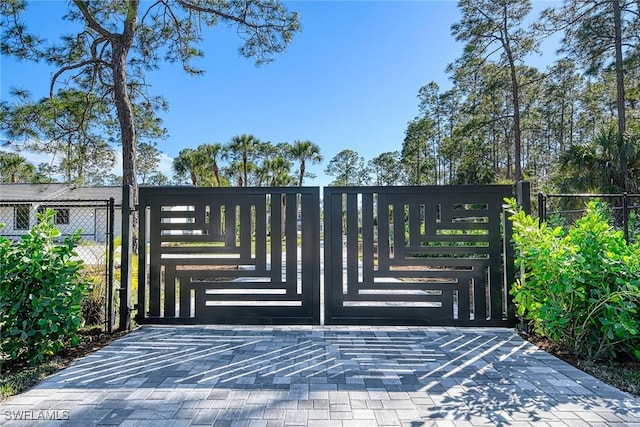 5160 Teak Wood Dr, Naples, FL 34119 - photo 2