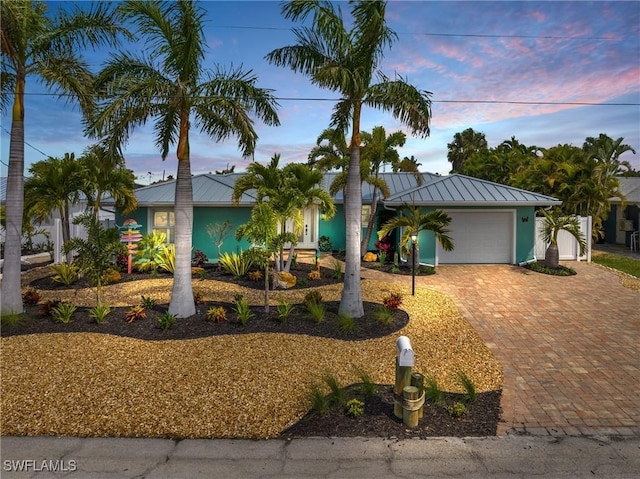 11 Sunview Blvd, Fort Myers Beach, FL 33931 - photo 6
