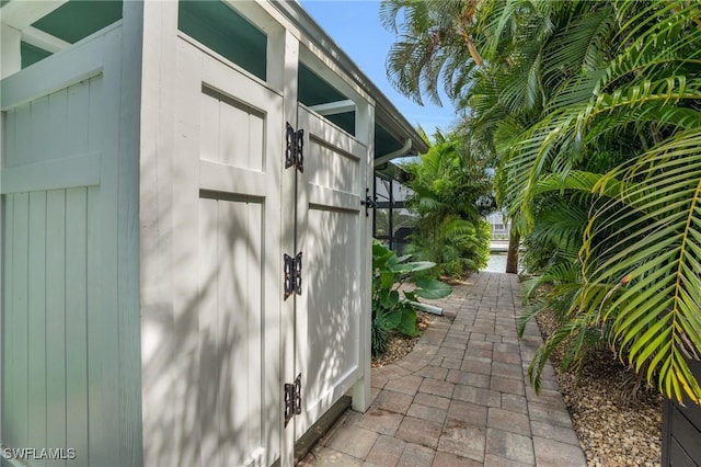 11 Sunview Blvd, Fort Myers Beach, FL 33931 - photo 37