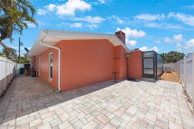 1694 Harbor Cir W, Largo, FL 33770 - photo 36