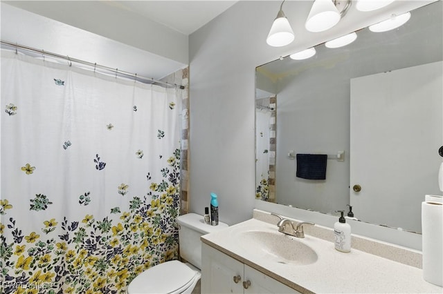 1423 SE 24th Ave, Cape Coral, FL 33990 - bathroom with vanity, toilet, and a shower with curtain