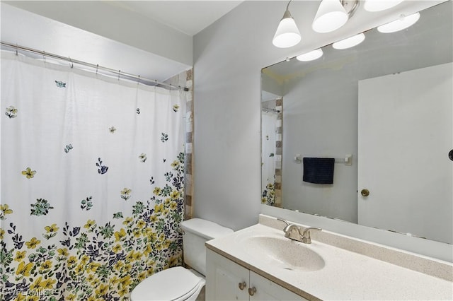 1423 SE 24th Ave, Cape Coral, FL 33990 - bathroom featuring toilet, vanity, and a shower with curtain