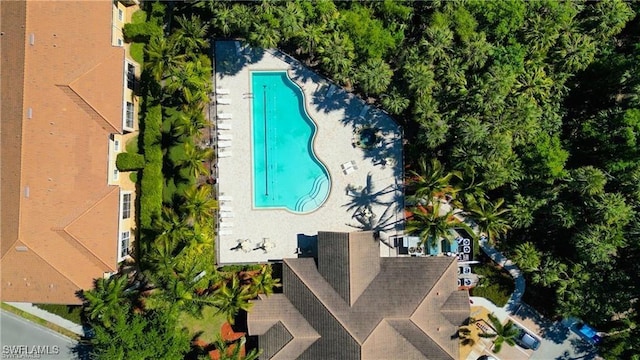 1089 Winding Pines Cir Unit 106, Cape Coral, FL 33909 - bird's eye view of a pool area