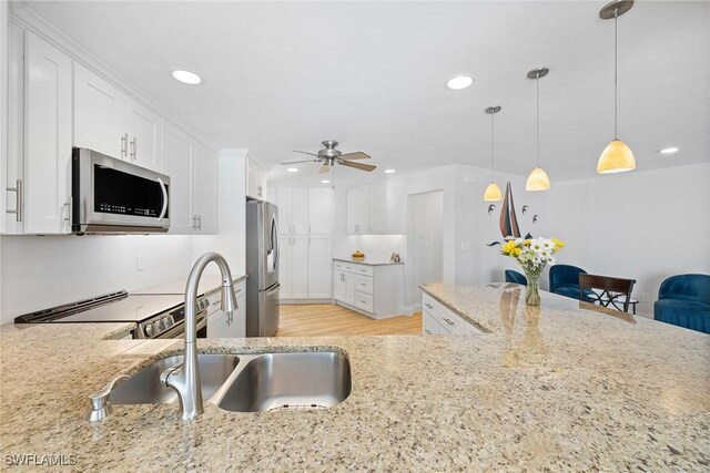 636 Park Shore Dr, Naples, FL 34103 - photo 9