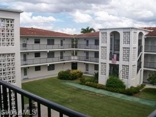 5 High Point Cir W Unit 303, Naples, FL 34103 - photo 6