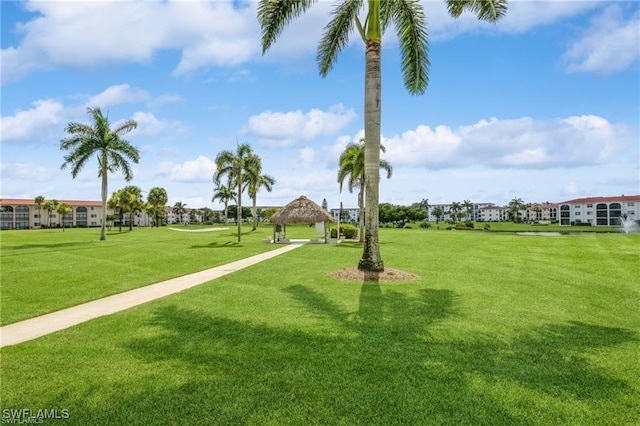 5 High Point Cir W Unit 303, Naples, FL 34103 - photo 2
