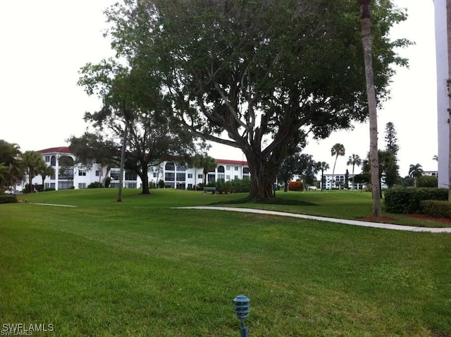 5 High Point Cir W Unit 303, Naples, FL 34103 - photo 4