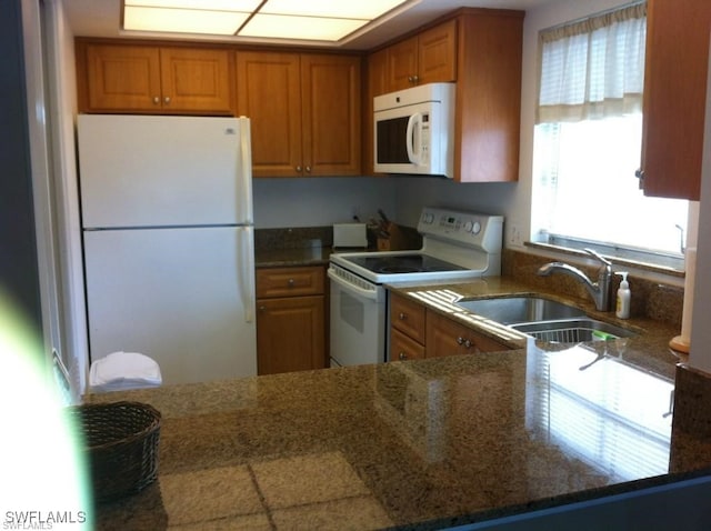 5 High Point Cir W Unit 303, Naples, FL 34103 - photo 7