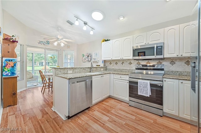 15126 Palm Isle Dr, Fort Myers, FL 33919 - photo 3