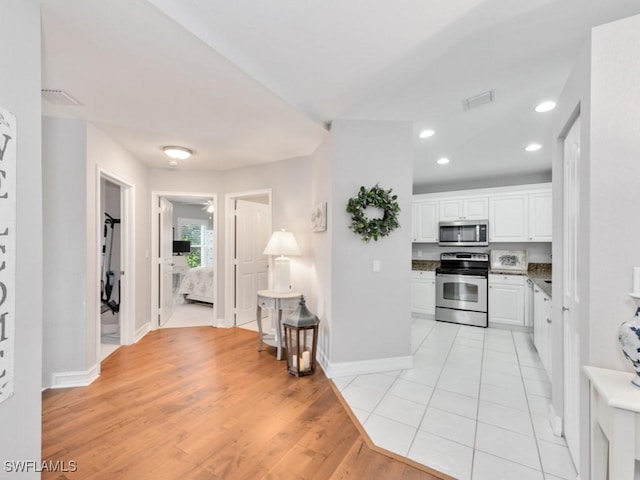 900 Diamond Cir Unit 904, Naples, FL 34110 - photo 4