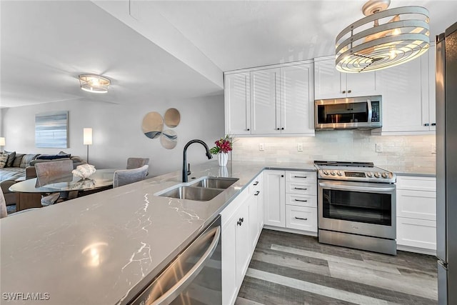 4200 Belair Ln Unit 303, Naples, FL 34103 - photo 7
