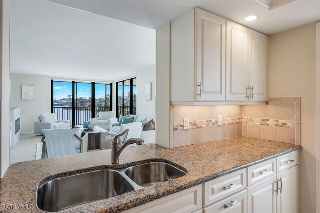 10420 Gulf Shore Dr Unit 123, Naples, FL 34108 - photo 23