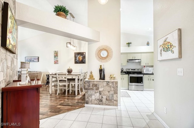 1708 Royal Cir Unit 701, Naples, FL 34112 - photo 11