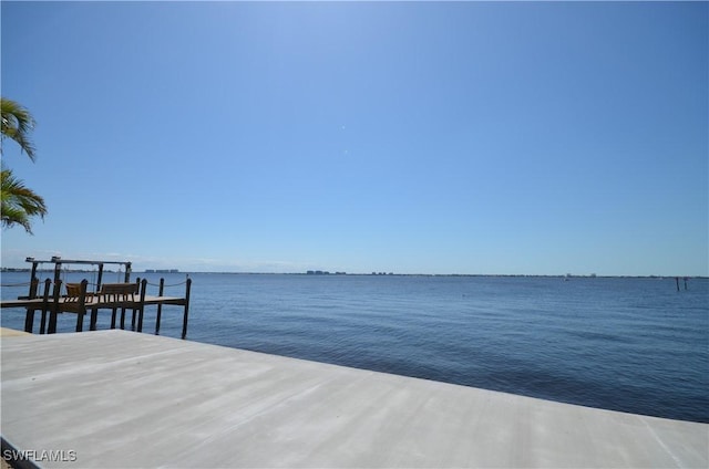 228 Bayshore Dr, Cape Coral, FL 33904 - photo 10