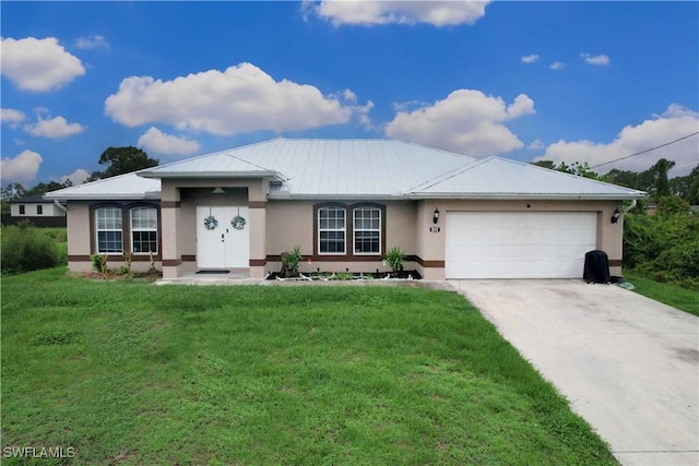 866 Carbon St E, Lehigh Acres, FL 33974 - ranch-style house with a garage, stucco siding, and a front lawn