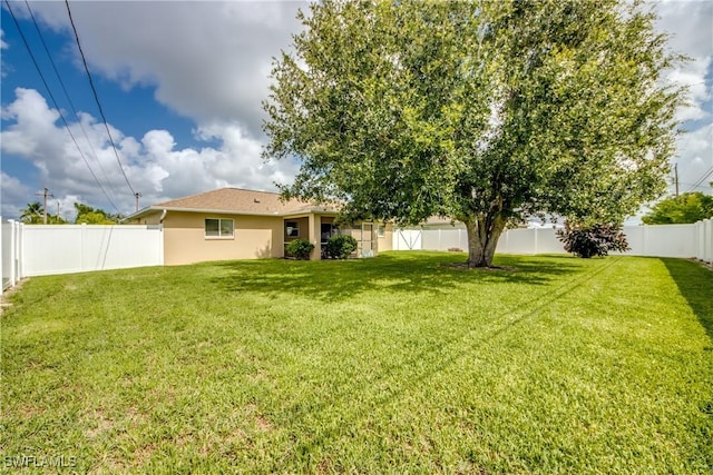 1719 Academy Blvd, Cape Coral, FL 33990 - view of yard