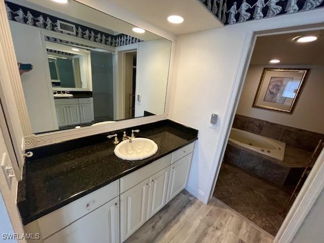 340 Horse Creek Dr Unit 307, Naples, FL 34110 - photo 19