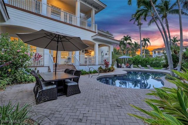 1550 Gordon Dr, Naples, FL 34102 - photo 6