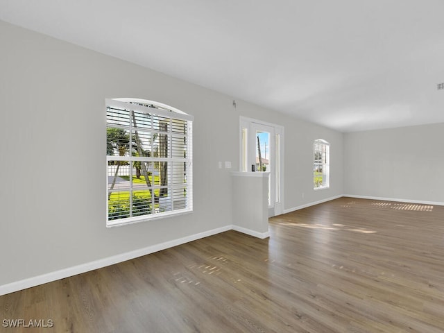 3521 SE Santa Barbara Pl, Cape Coral, FL 33914 - photo 5