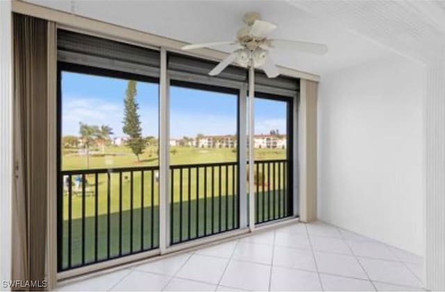 29 High Point Cir E Unit 206, Naples, FL 34103 - photo 2