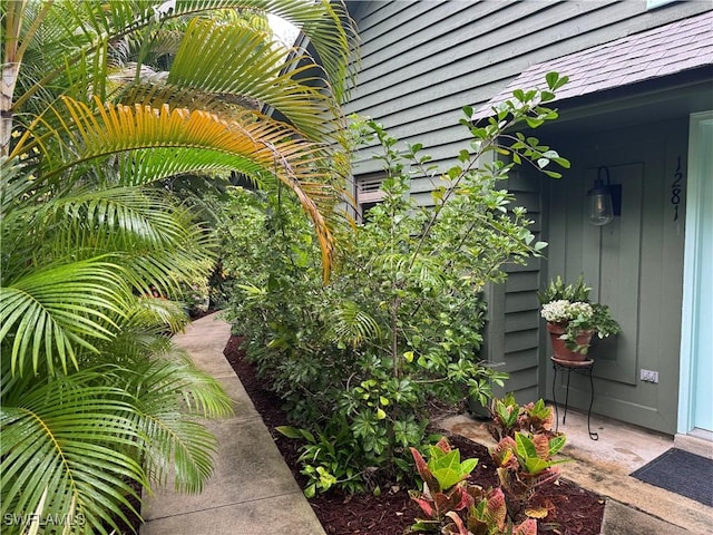 1281 Solana Rd, Naples, FL 34103 - photo 2
