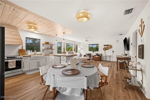 4805 Gary Rd, Bonita Springs, FL 34134 - dining room with light wood-type flooring and ceiling fan