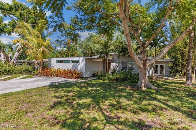 1239 Morningside Dr, Fort Myers, FL 33901 - photo 1