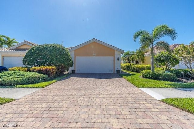 7520 Firenze Ln, Naples, FL 34114 - photo 2