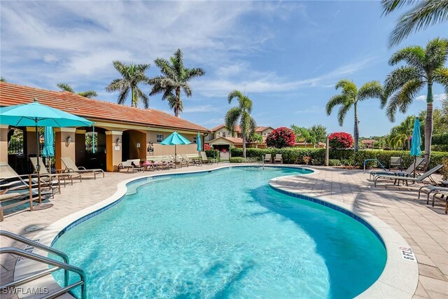6637 Alden Woods Cir Unit 102, Naples, FL 34113 - photo 25