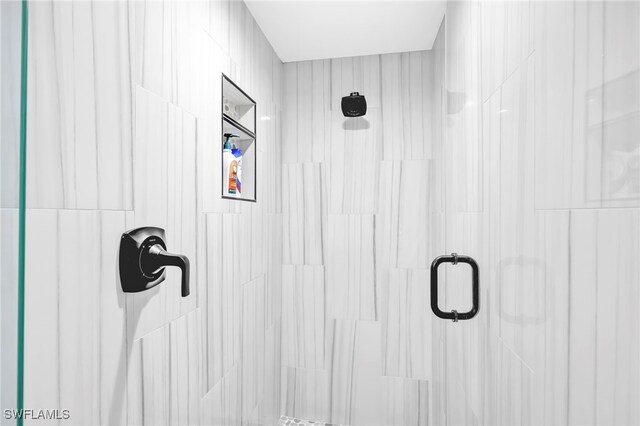 628 SW 9th Ave, Cape Coral, FL 33991 - bathroom view of a shower stall