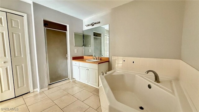 528 Peerless Cir, Lehigh Acres, FL 33974 - photo 10