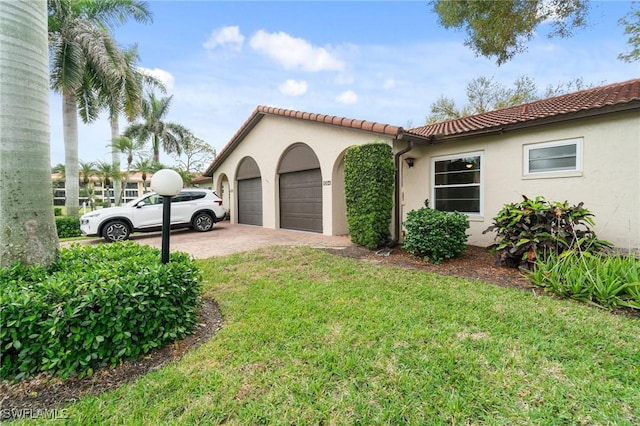 1094 Forest Lakes Dr, Naples, FL 34105 - photo 1
