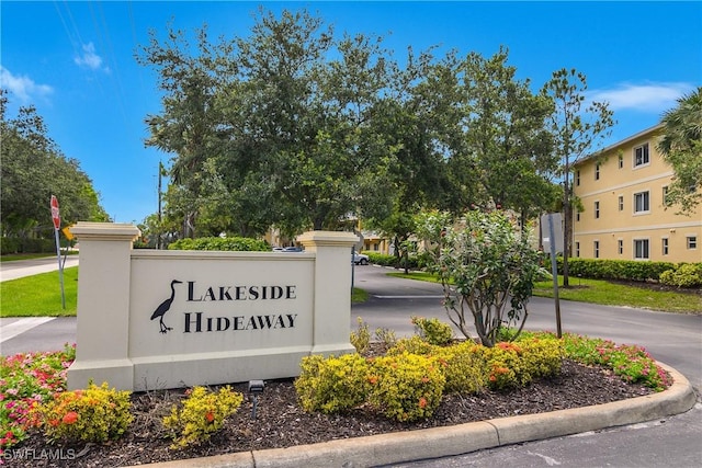 10020 Maddox Ln Unit 113, Bonita Springs, FL 34135 - view of community sign