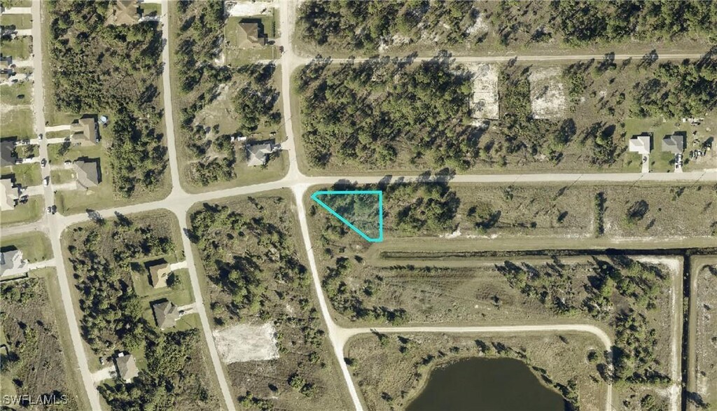 1014 Darlington St, Lehigh Acres, FL 33974 - photo 2