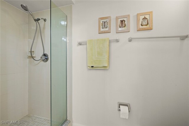 12170 Kelly Sands Way Unit 721, Fort Myers, FL 33908 - bathroom with a tile shower