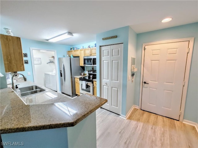 1776 Concordia Lake Cir Unit 2902, Cape Coral, FL 33909 - photo 4