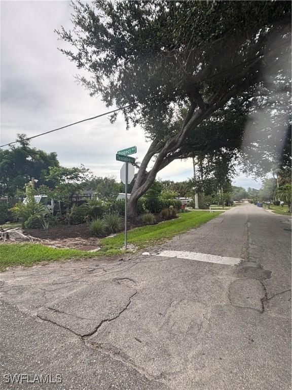 152 Prospect Ave, Fort Myers, FL 33905 - view of asphalt street featuring traffic signs