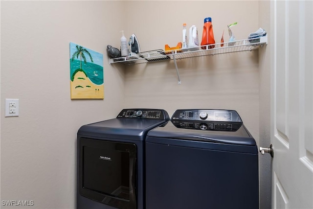 9051 Capistrano St N Unit 4302, Naples, FL 34113 - laundry room featuring washing machine and clothes dryer
