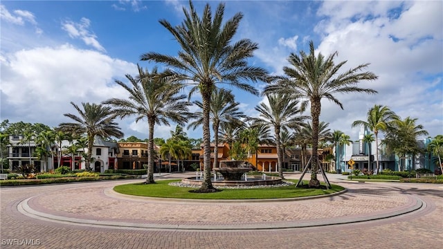 9051 Capistrano St N Unit 4302, Naples, FL 34113 - surrounding community featuring curved driveway