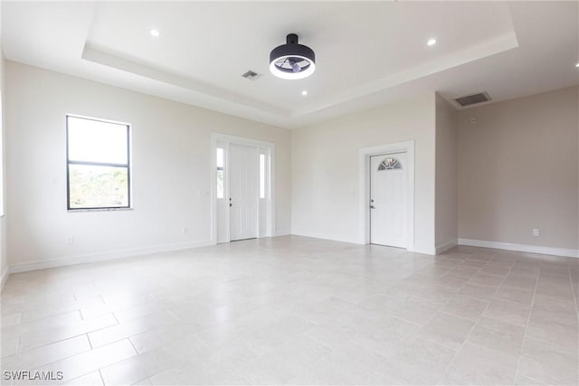 10295 Carolina St, Bonita Springs, FL 34135 - unfurnished room with a raised ceiling, recessed lighting, and ceiling fan