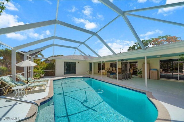 5301 SW 8th Pl, Cape Coral, FL 33914 - swimming pool with ceiling fan, a patio area, an outdoor hangout area, and a lanai